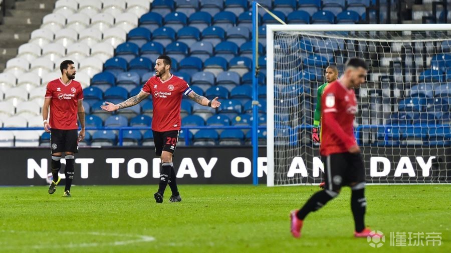 关于伯恩茅斯客场胜利，逆转战绩的信息