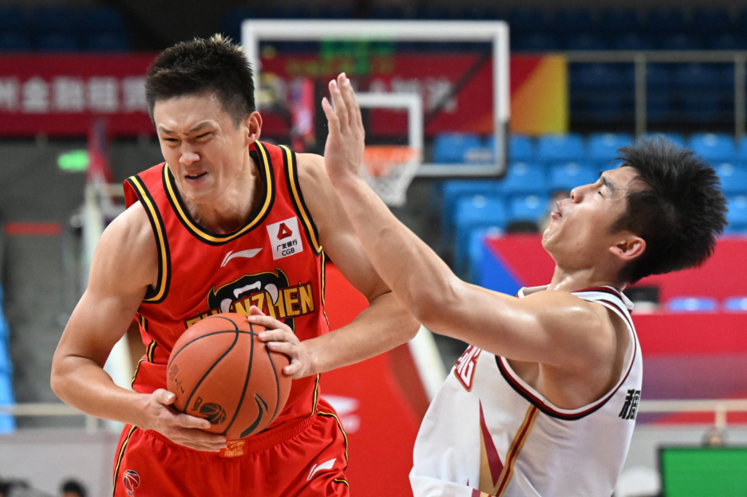 山东队在客场大胜对手取得胜利 山东队在客场大胜对手取得胜利