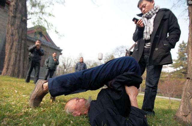 自行车比赛场面混乱，令人啧啧称奇的简单介绍