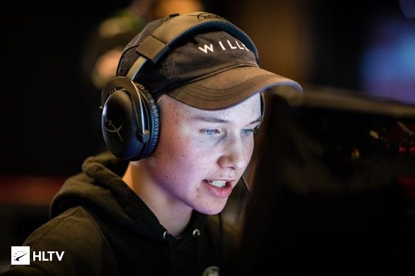 瓦伦西亚不败战队,继续领跑榜首 瓦伦西亚不败战队,继续领跑榜首