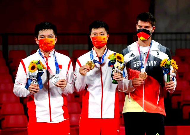 包含中国乒乓球队完胜德国乒乓球队，波尔关键制胜的词条