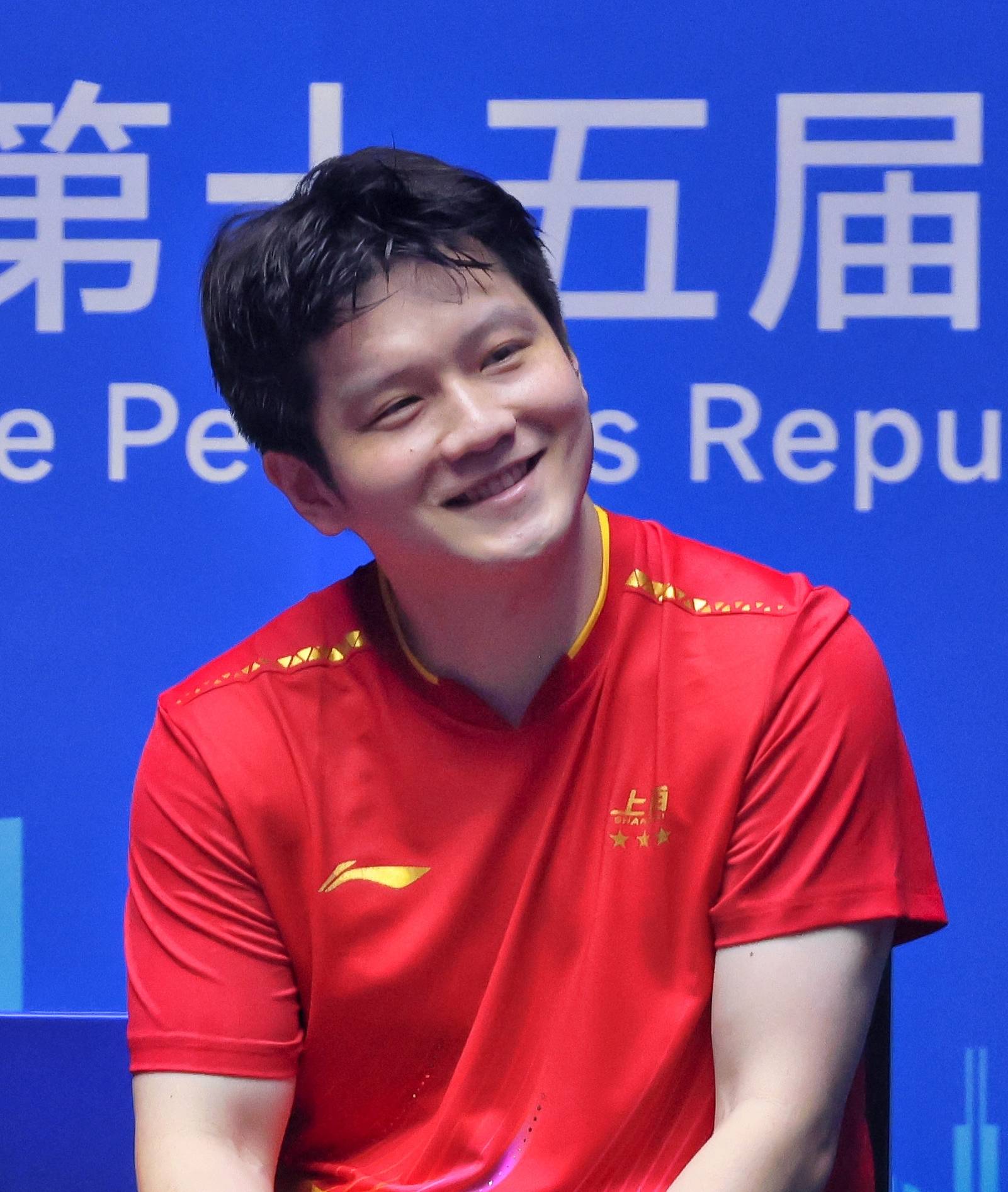 包含中国乒乓球队爆冷波兰乒乓球队，波尔一己之力扛起全队的词条