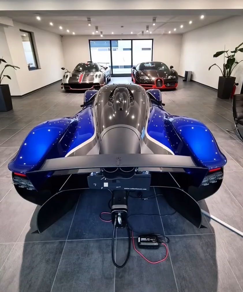 阿斯顿马丁碾压雷诺车队，佩雷兹惊艳四座