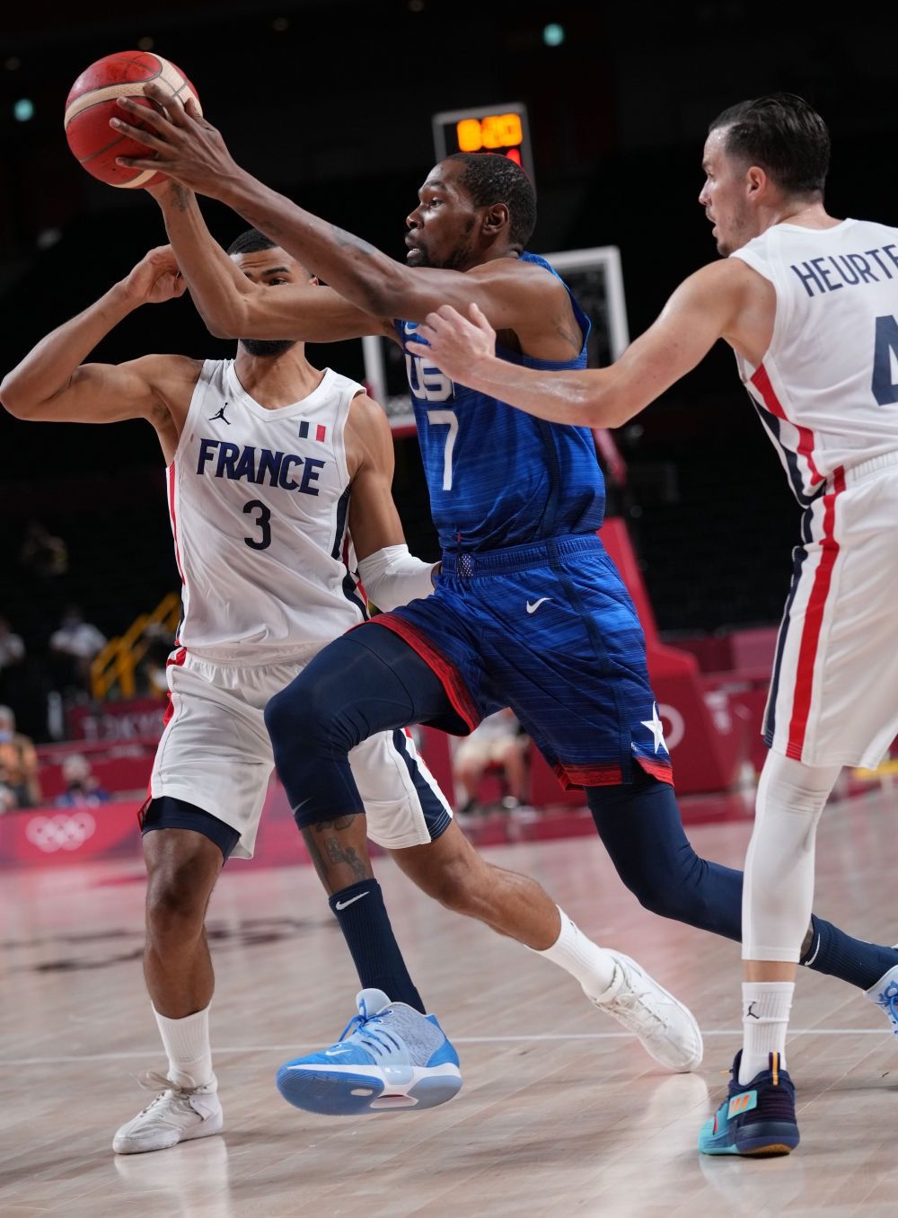 日本队翻盘法国队,奥恰洛夫惊艳四座的简单介绍 日本队翻盘法国队,奥恰洛夫惊艳四座的简单介绍