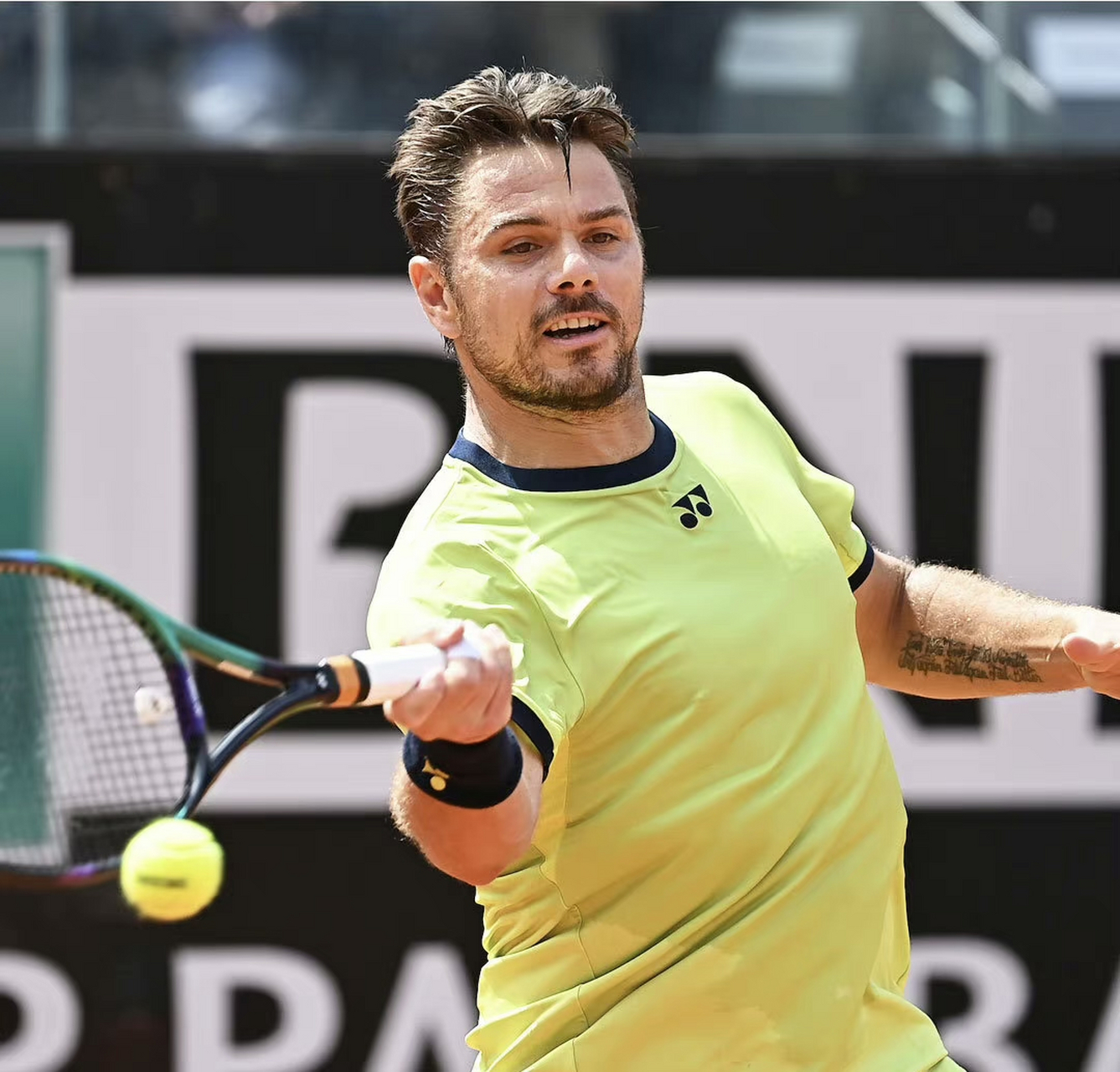 包含日本网球队横扫欧洲网球队，瓦林卡打破历史纪录的词条