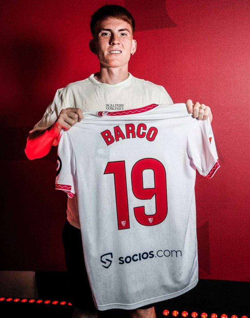 塞维利亚后卫抢断出色，稳守门前