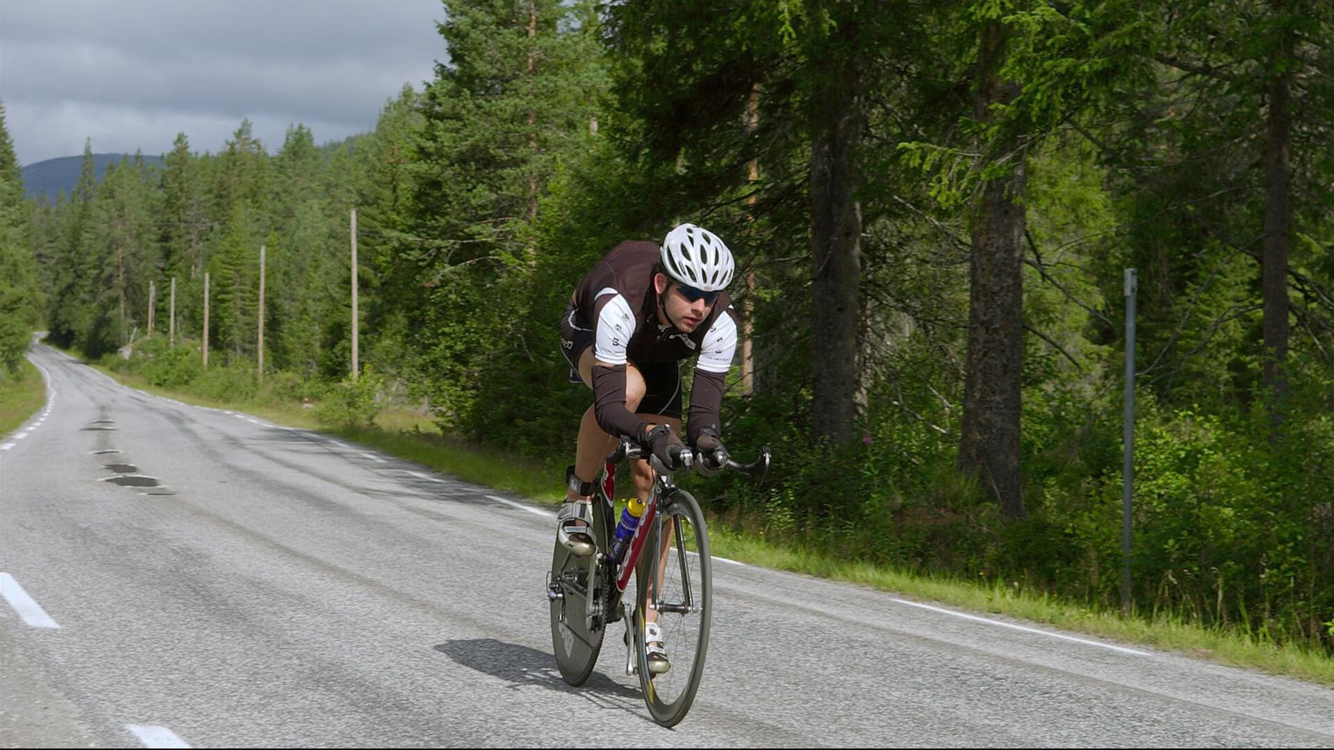 赛道与球场的双重奏,当F1年度争冠焦点战遇上马刺末节风暴