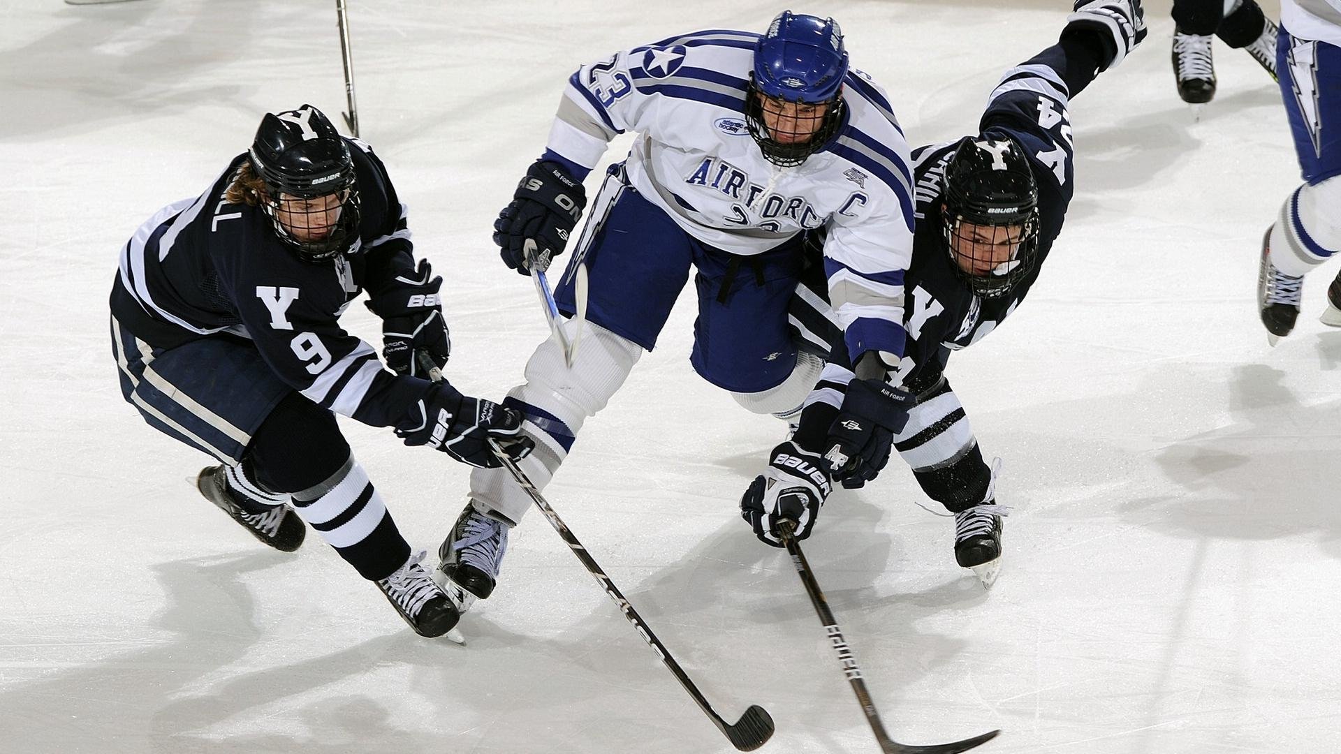 北京队对阵新疆队，乔治进攻端无人可挡，独舞照亮五棵松